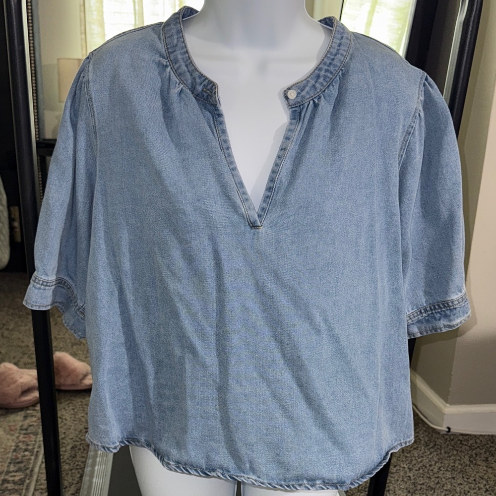 Velvet Heart Light Blue Denim Split V-Neck Top